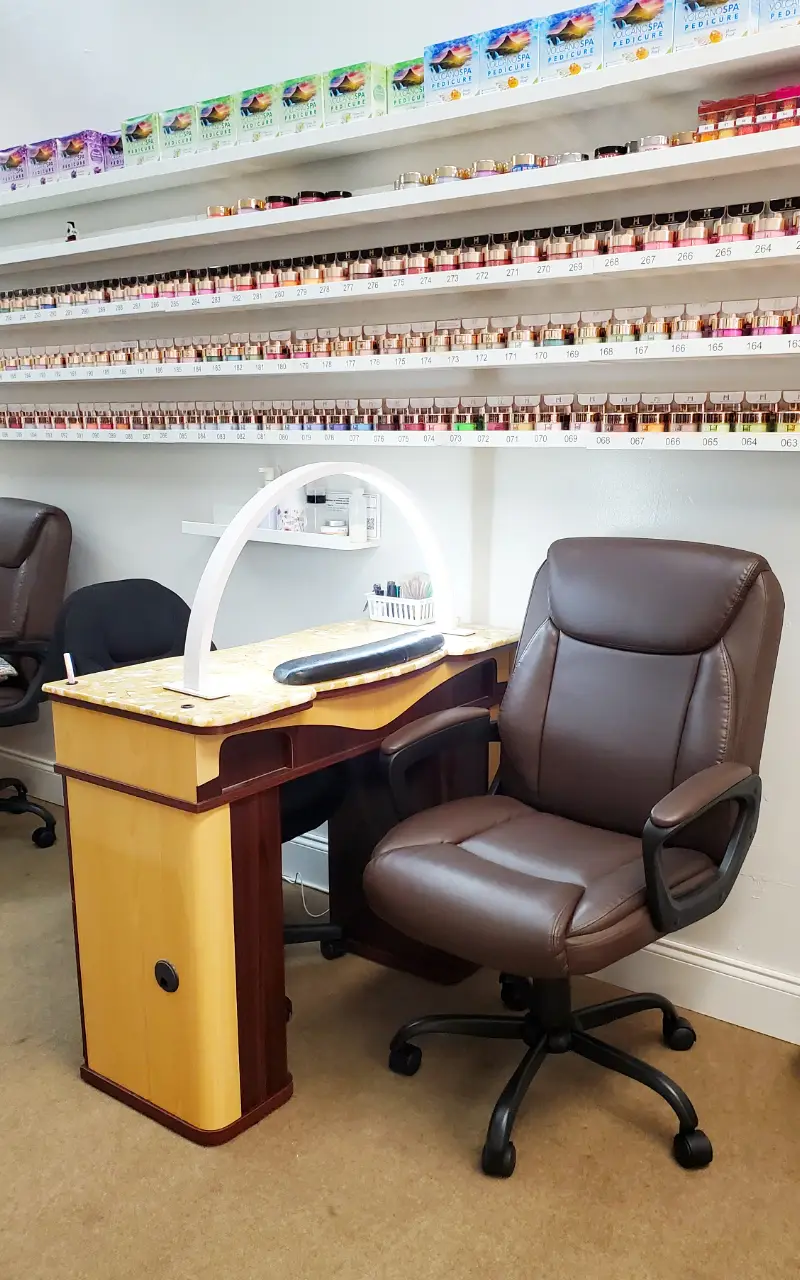 VIP Nails Manicure Table