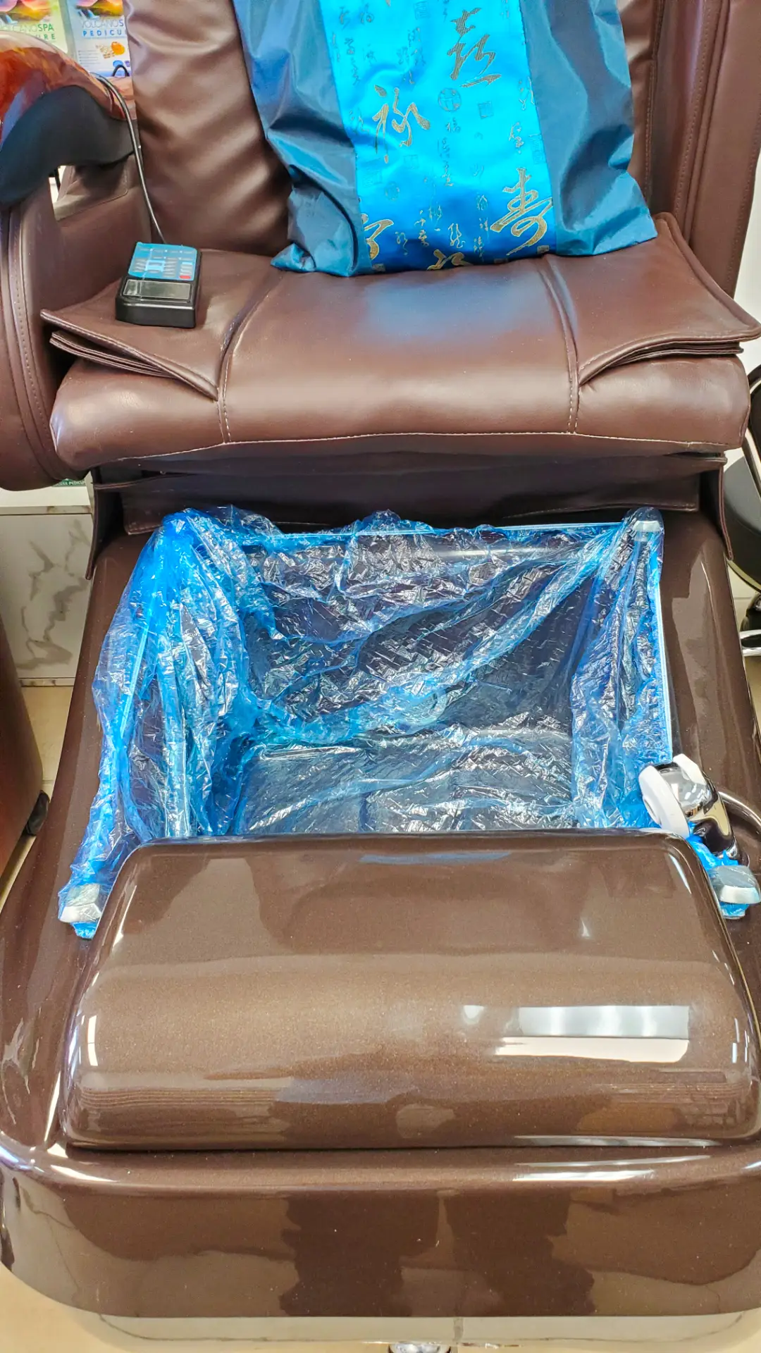 Pedicure Chairs With Disposable Liners